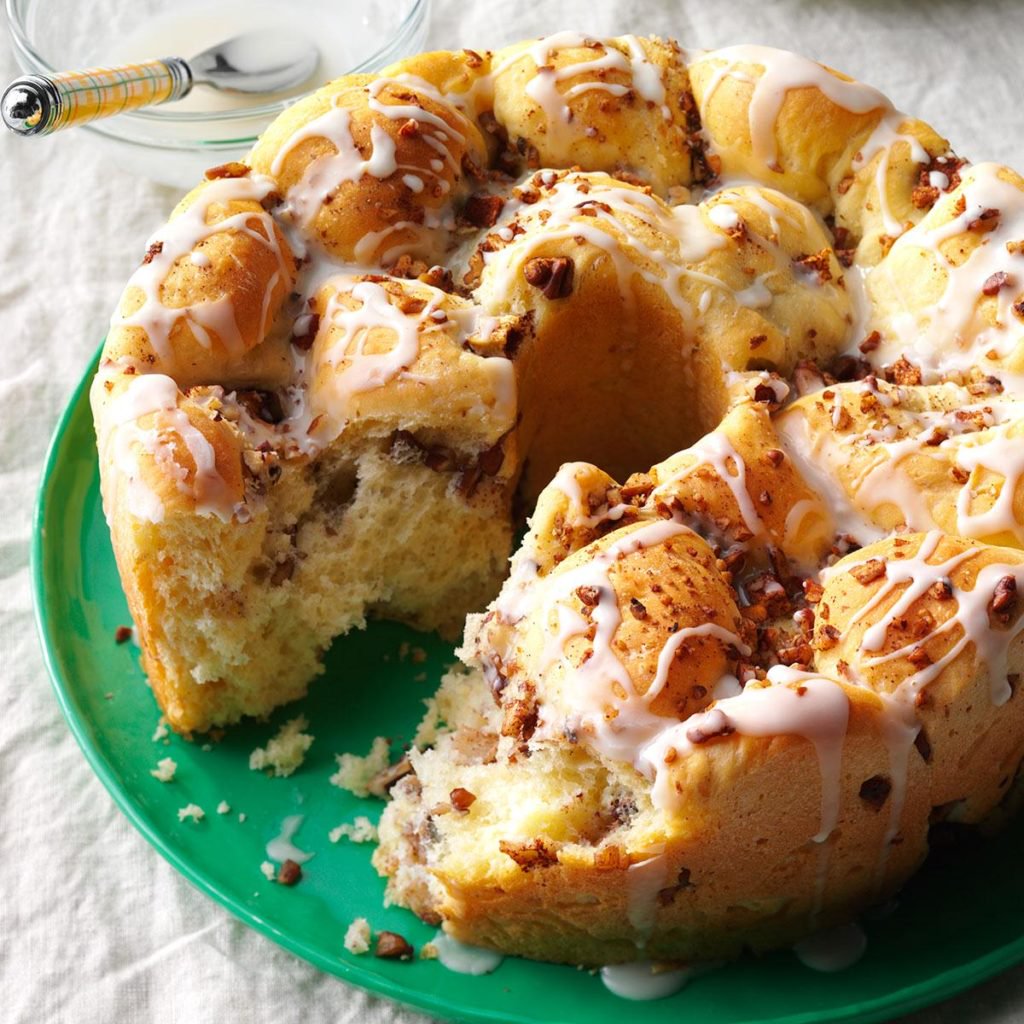 C21Gold_Key's tweet photo. Here's an apple pull-apart bread that's sure to satisfy your kids' #dessert cravings. #recipes  https://t.co/wVo2IrugFF https://t.co/T1ltGIIX5k