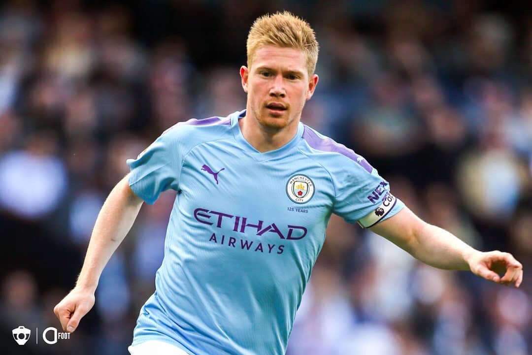El_P0w's tweet photo. Mettons fin au débat!
Qui est le meilleur milieu ?

RT 🔁 Pogba 
Fav ❤ De bruyne https://t.co/vZYiuPe84s