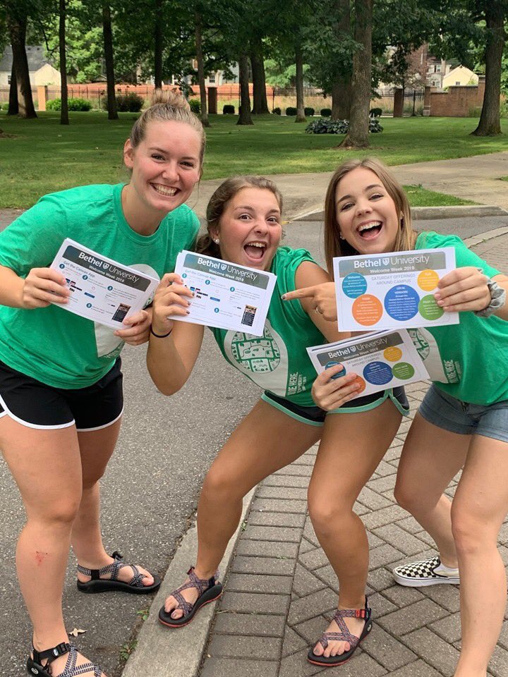 BethelIndiana's tweet photo. New Pilots, moving in! #BUWelcomeWeek has begun and we can't wait to meet all our new students! #BethelWelcomeWeek #YouAreHere! https://t.co/OXiE9EUetu