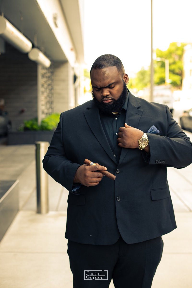 PeezSW's tweet image. 🚨🚨🚨 My Cigar a Cuban, My lil broad a Cuban...‼️#BigPoppin #ComingSoon 🦍🏕🚀