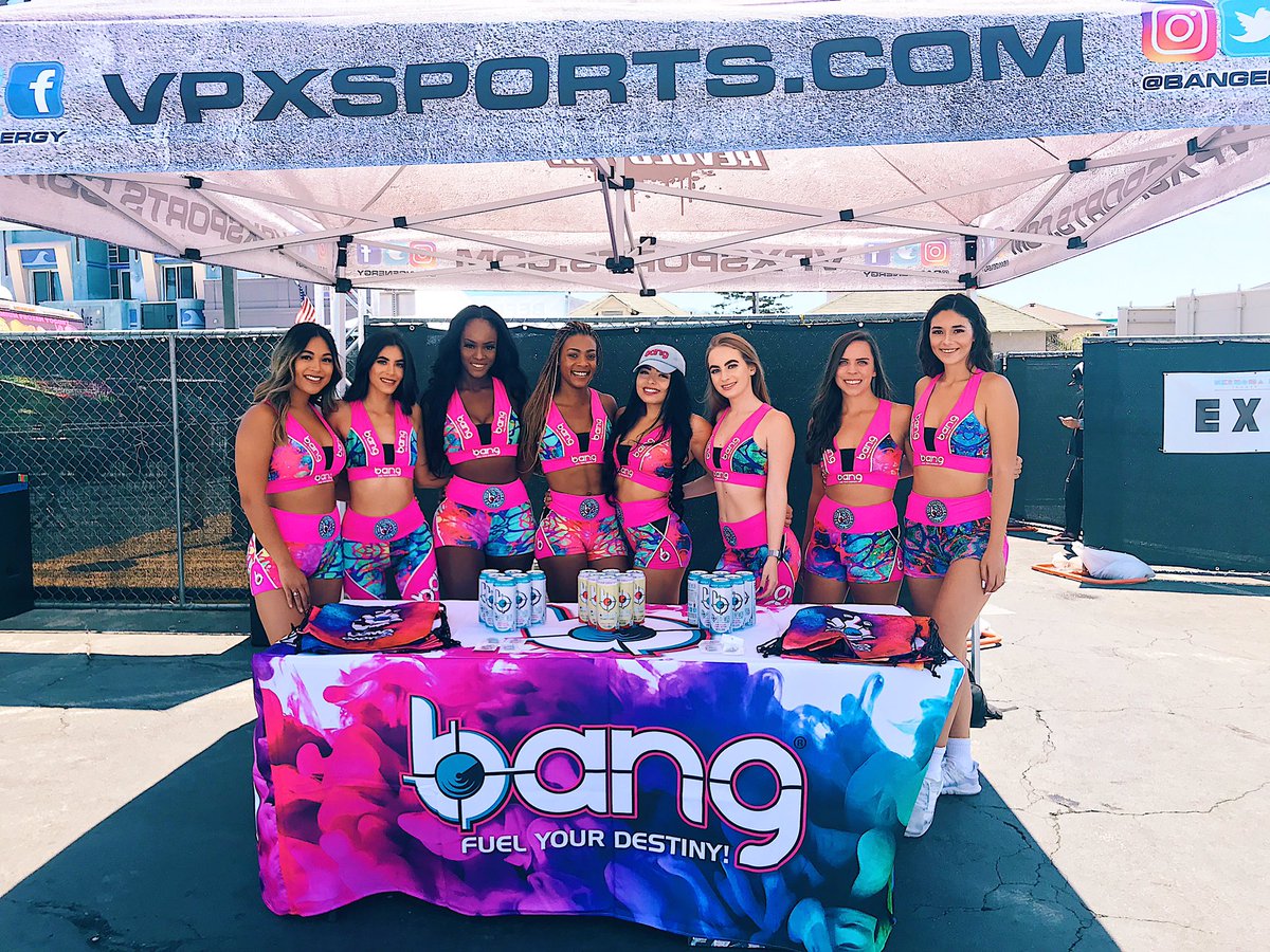 hbsummerseries's tweet photo. The @BANGenergy girls are here to keep the good energy going! ✨ .
.
#HermosaBeach #HermosaSummerSeries #HermosaBeachPier #HermosaCA https://t.co/1rgSeD8505