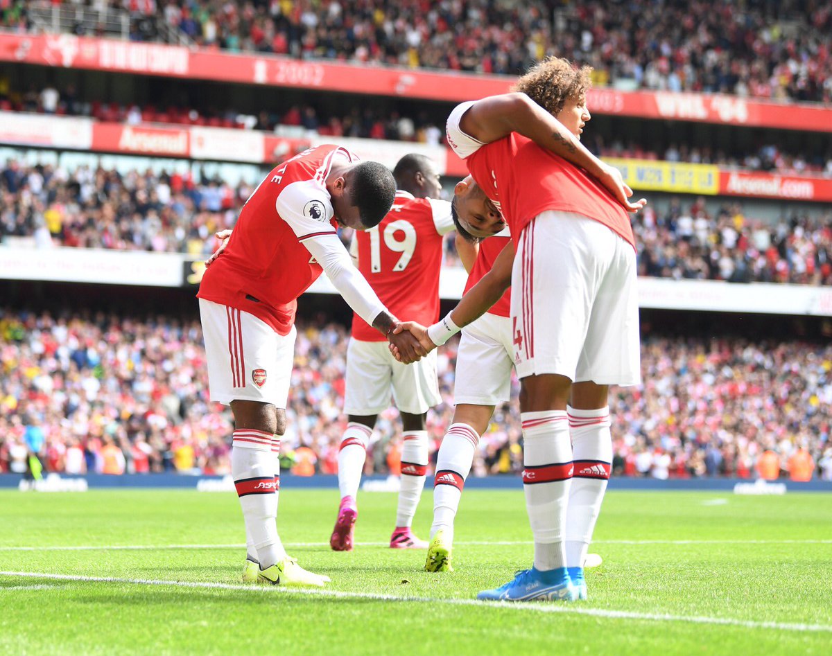 Auba's tweet photo. Back again 😁💪🏽 @LacazetteAlex https://t.co/FXQEDgPMWL