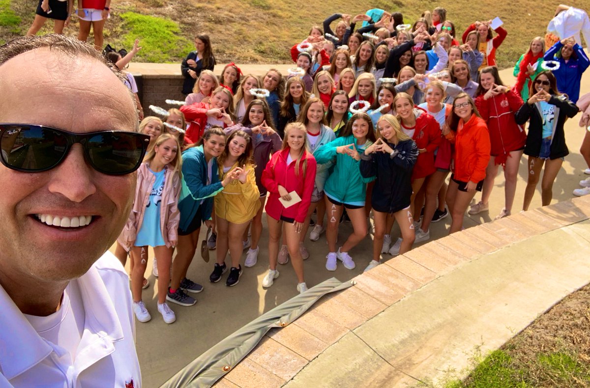 kdamp's tweet photo. Fun moments with the new members who are about to reveal to the world (and their sorority) which housse they will spend the next four years with. I love how happy they all are! #Imagine
❤️🐺🆙 https://t.co/otLcvbZCMO