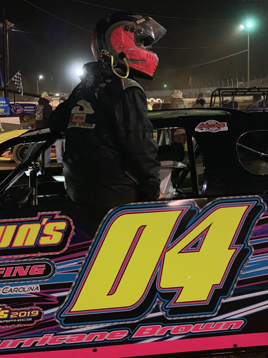 racing_brown's tweet photo. It’s race day! Headed to @cherokeespeedway with the new motor in the 04 machine. #hurricanebrown #team04 #dirttrack #dirtunlimited #chasingdreams https://t.co/4YZvaYXz6D