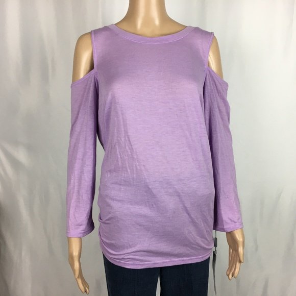GeorgeannSwiger's tweet photo. So good I had to share! Check out all the items I'm loving on @Poshmarkapp #poshmark #fashion #style #shopmycloset #apostrophe #calvinklein #victoriassecret: https://t.co/INcfnySClR https://t.co/PkAdBgtTeD