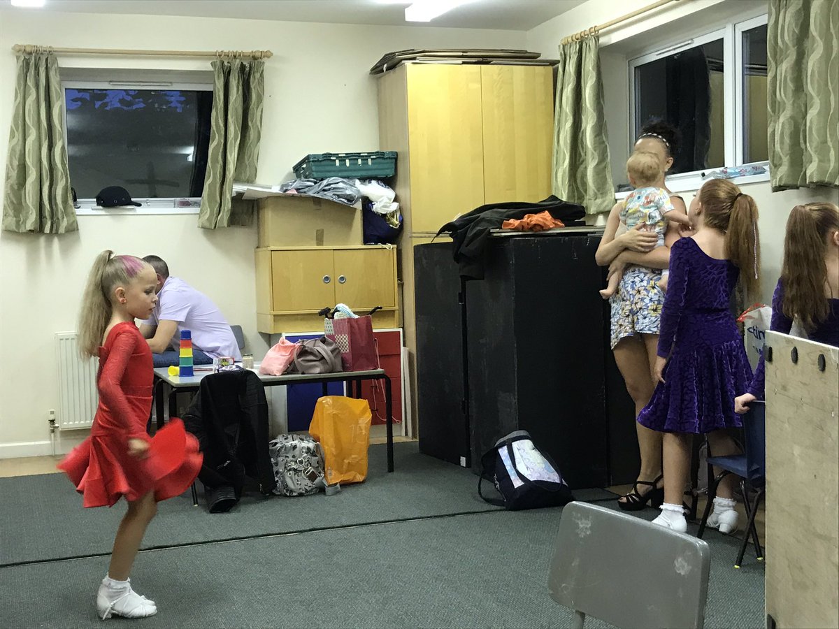 DoubleTimeUK's tweet photo. Family affair this evening @AndyQuinn_Fire @hilssinger https://t.co/IfxwlSfWqs
