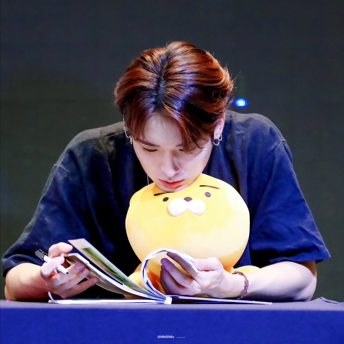 ohmeohmy0123's tweet photo. 190810 용산 팬사인회

유토 아니고 유또또🐶🐶🐶

#펜타곤 #유토 #PENTAGON #YUTO #安達祐人 
@CUBE_PTG https://t.co/v6GAxyuhUi