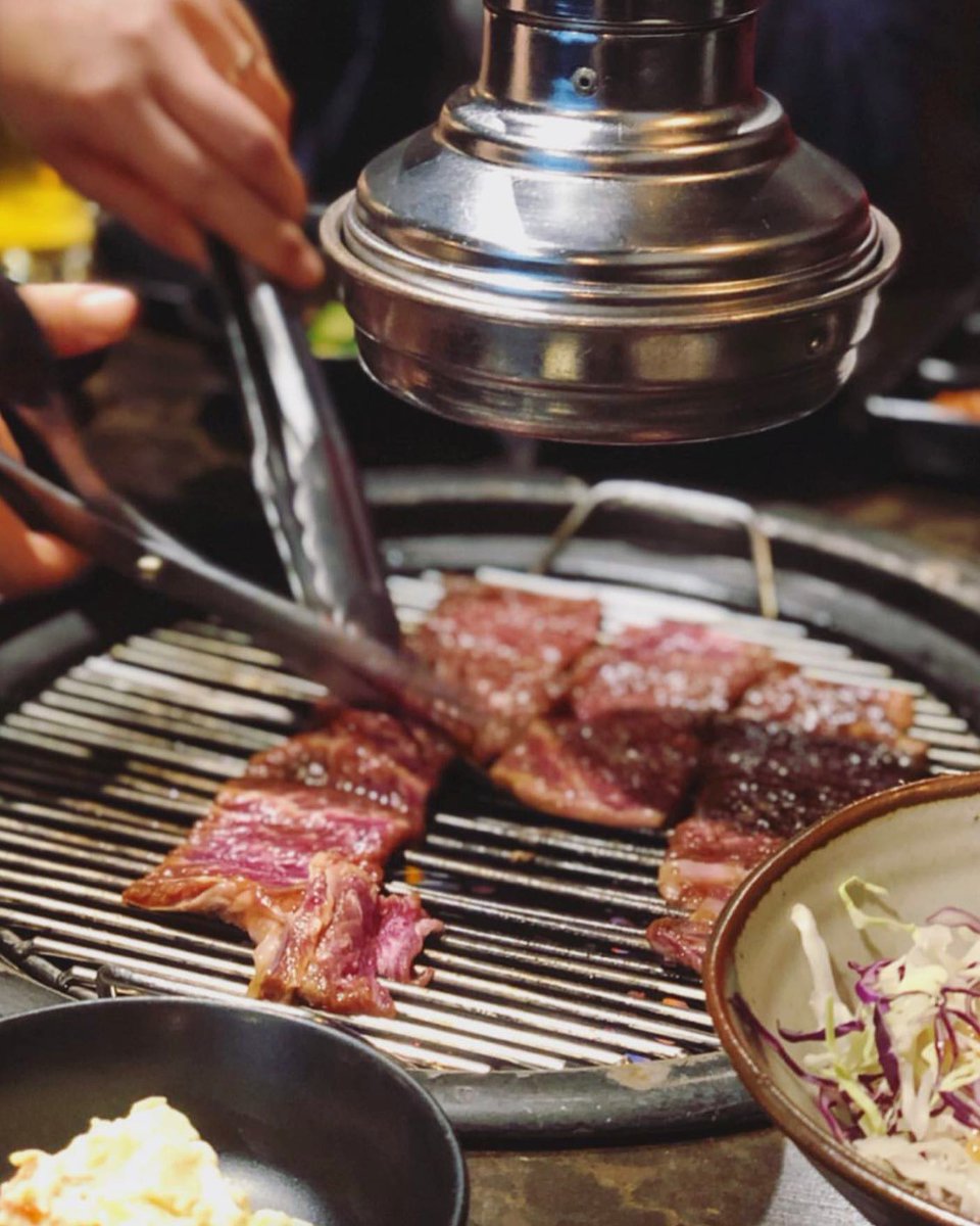 SamwonGardenBBQ's tweet photo. We’ve been using a recipe that is over 40 years old for our short rib marinated, and it’s still delicious than ever! Swing by @samwongardenbbq to taste the difference! 😋🙌
Thank you @ollie_pollie for coming!
📸 @ollie_pollie https://t.co/oXUCJEZPBS