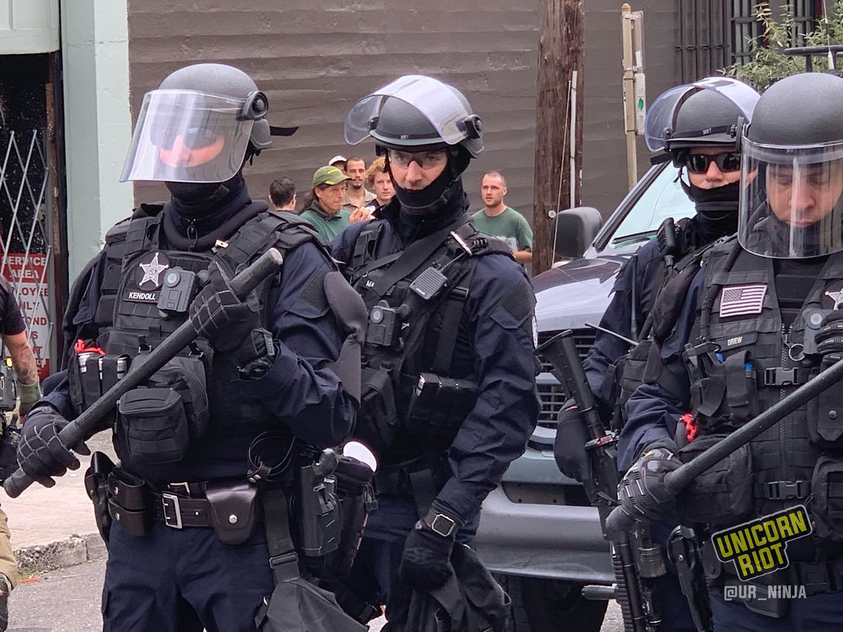More Portland police seen leaving as AntiFA attacks