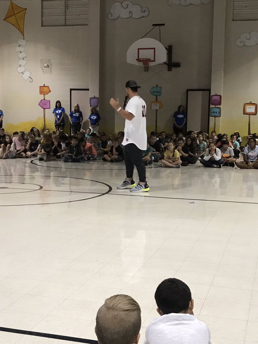 SouthGreenElem's tweet photo. It’s 1:00pm on the first day of school! Why do we all get called to the gym!? For a surprise of course! The Hot Rods paid a visit to South Green to share about the importance of teamwork! When one Scottie succeeds-we all succeed! That’s how we roll! #teamworkmakesthedreamwork https://t.co/ZZzYmzSR20