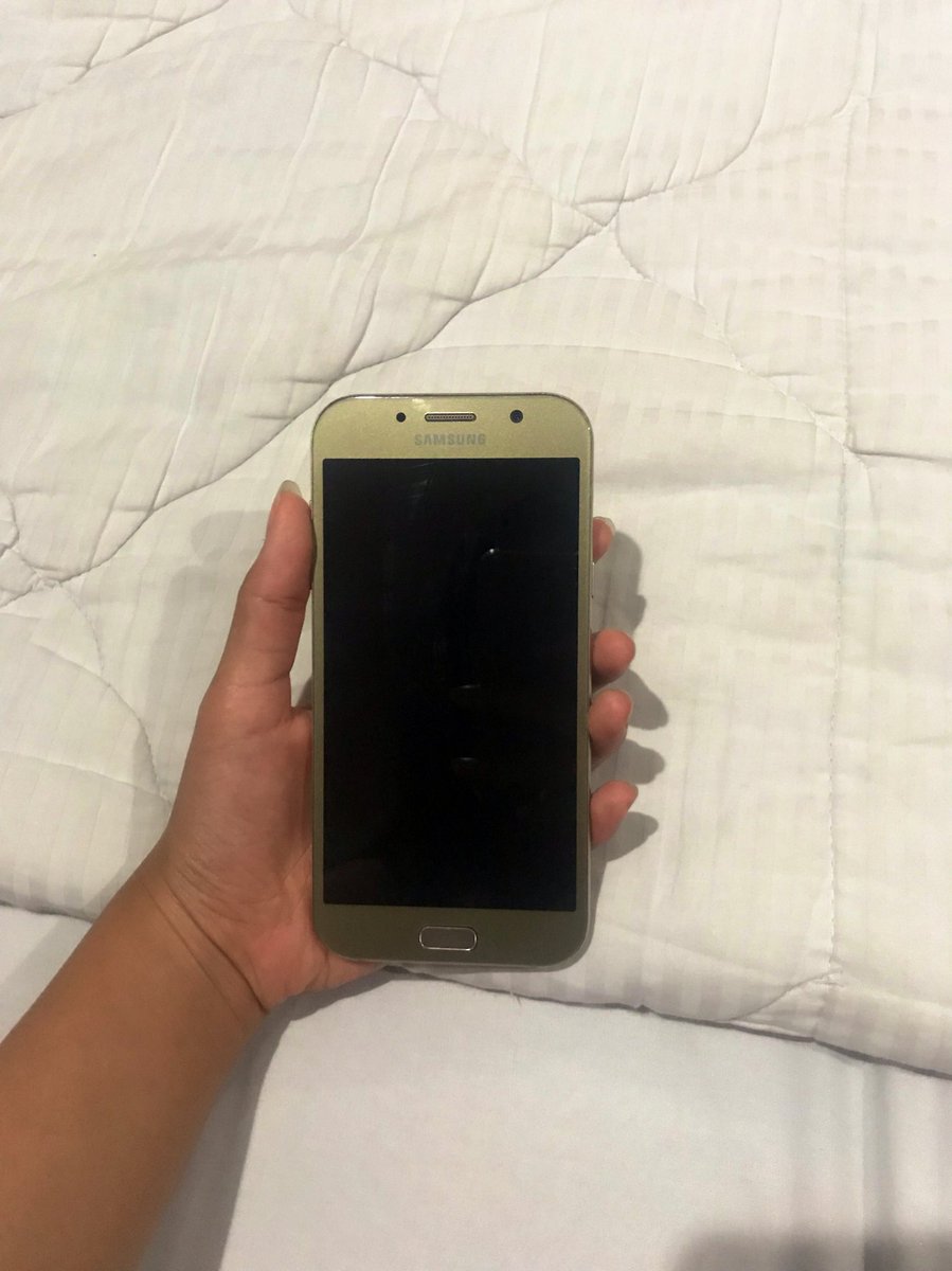 shafasssy's tweet image. #jualhp #samsunga7 #samsungsecond

JUAL HP SAMSUNG A7 SECOND.

bisa nego😊

pengiriman dari bekasi.

info lainnya bisa dm terlebih dahulu.