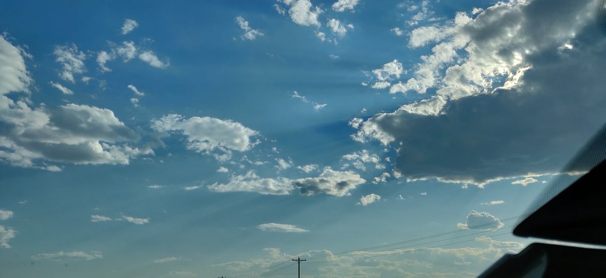 OurSpraying's tweet photo. New Mexico spray spray spray all day check out the lines in the sky
#WEDONOTCONSENT https://t.co/b8V70vtDDr