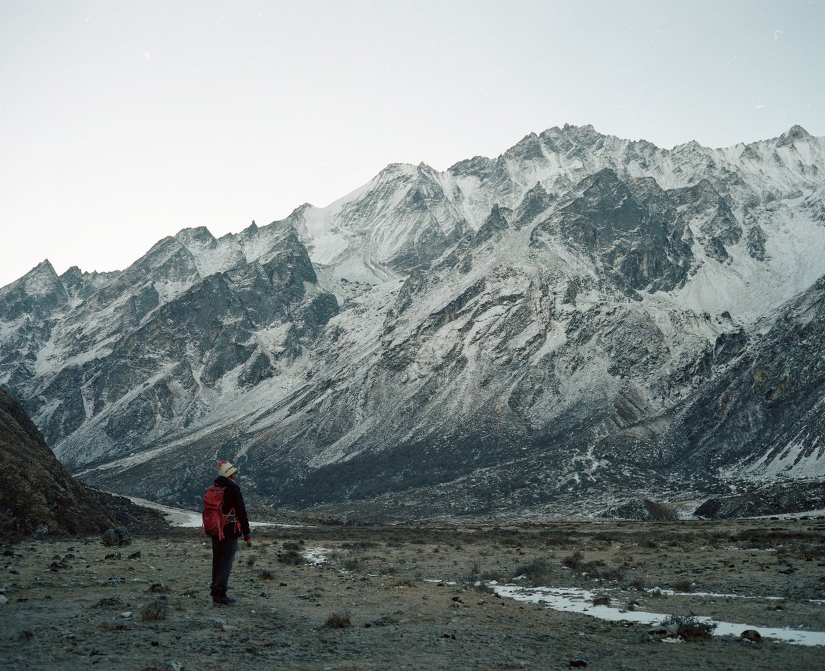 gaku10's tweet photo. 🇳🇵2019.Jan. nepal
本日の山行は体調不良により中止
写真眺めて満たす
#langtangtrek #nepal #ネパール
#LangtangValley #Langtang #ランシサカルカ #nepaltrekking #ネパールトレッキング #trekking #filmphotography #makina670 #portra400 #film_com #ヒマラヤ #yama_hack #チャンプカメラ https://t.co/S7H9Jb0pbs