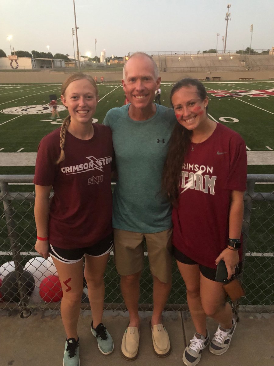 Chris_MLeGrande's tweet photo. Two down and one to go before we are empty nesters. Now have a senior and freshman at SNU and am one proud father!#BoltsUp https://t.co/9WgrqP12jP
