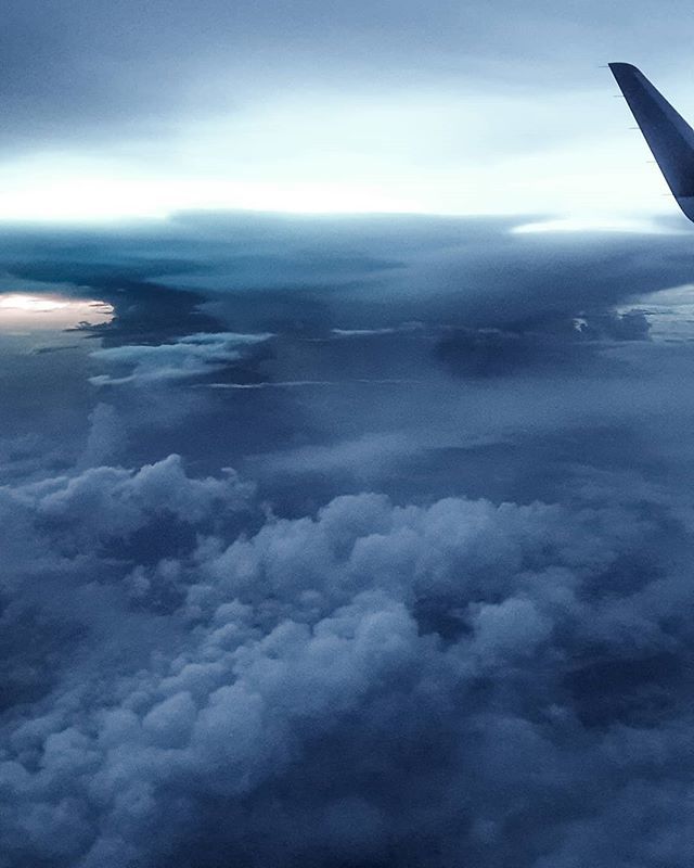 ali_tones's tweet photo. Flying into the monsoon...⛈☔ https://t.co/qDSCRW0HkD https://t.co/ToCfqDrSxy