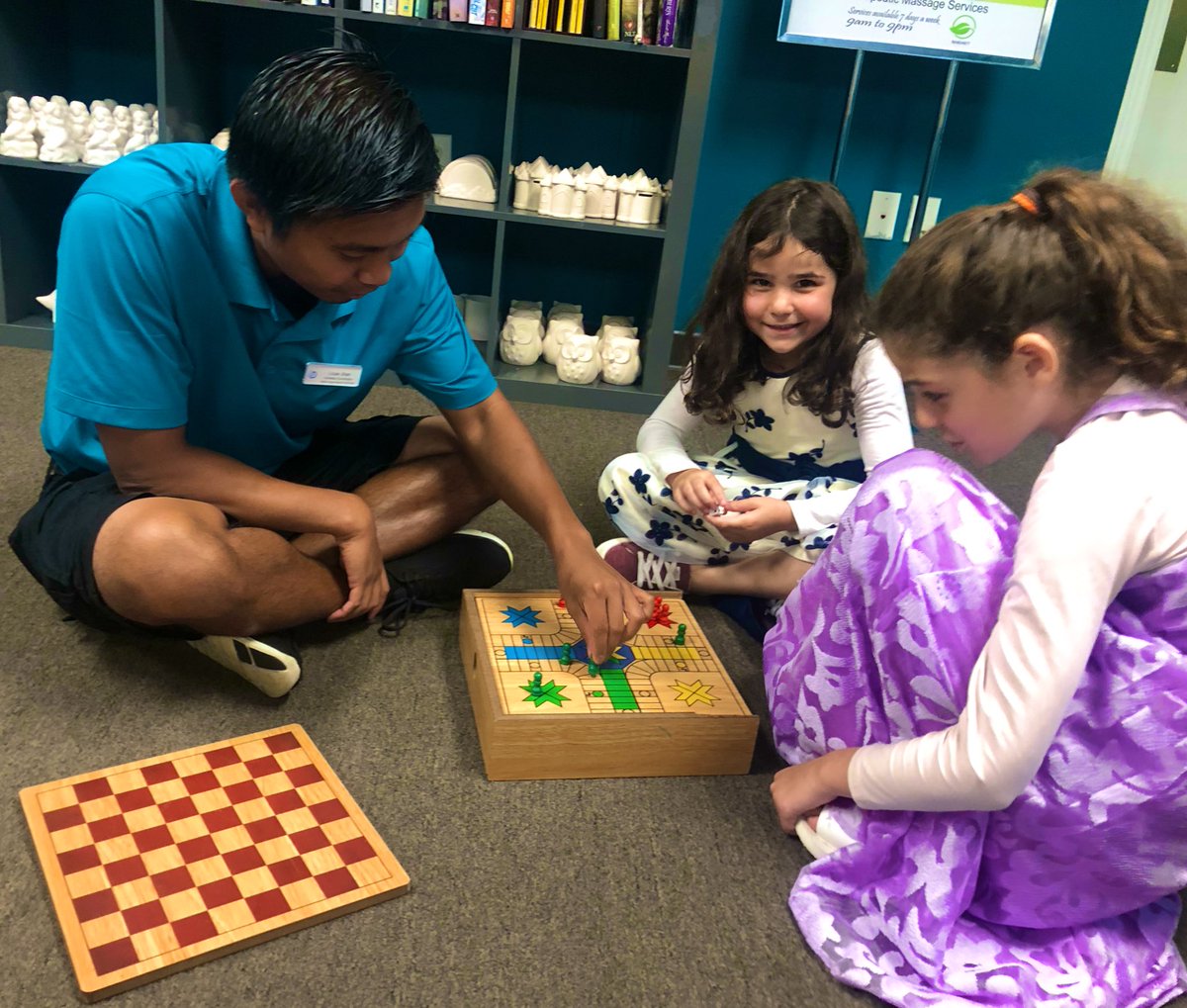 PACHospitality's tweet photo. π₯@activityorlando Dept.
Letting the kids win ofc π #StayVacationed #PACSummerFun @PACHospitality @diamondresorts https://t.co/YAN5ci2wPz https://t.co/zLLhLzPp34