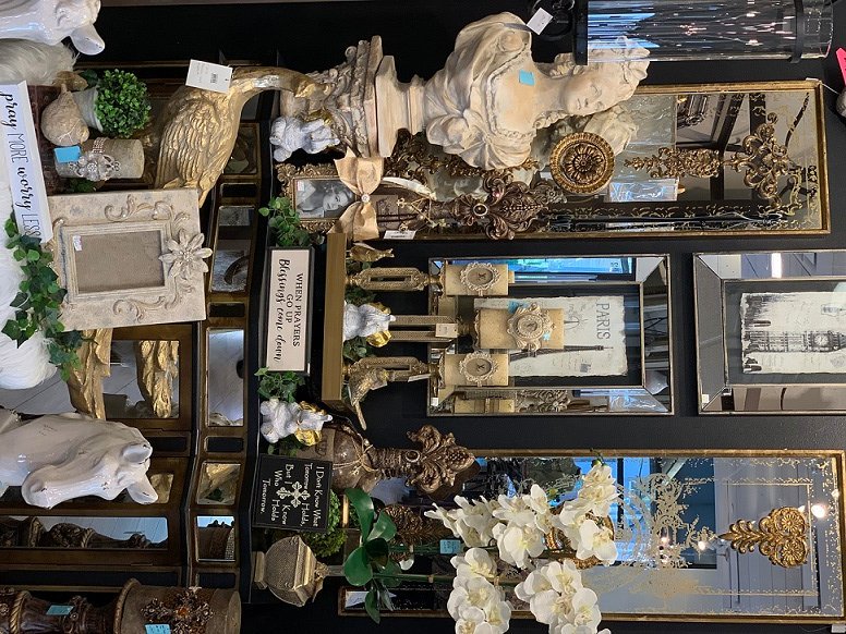 House need a little face lift? 🏠✨ Come by Casa Bella Interiors for some awesome new items!