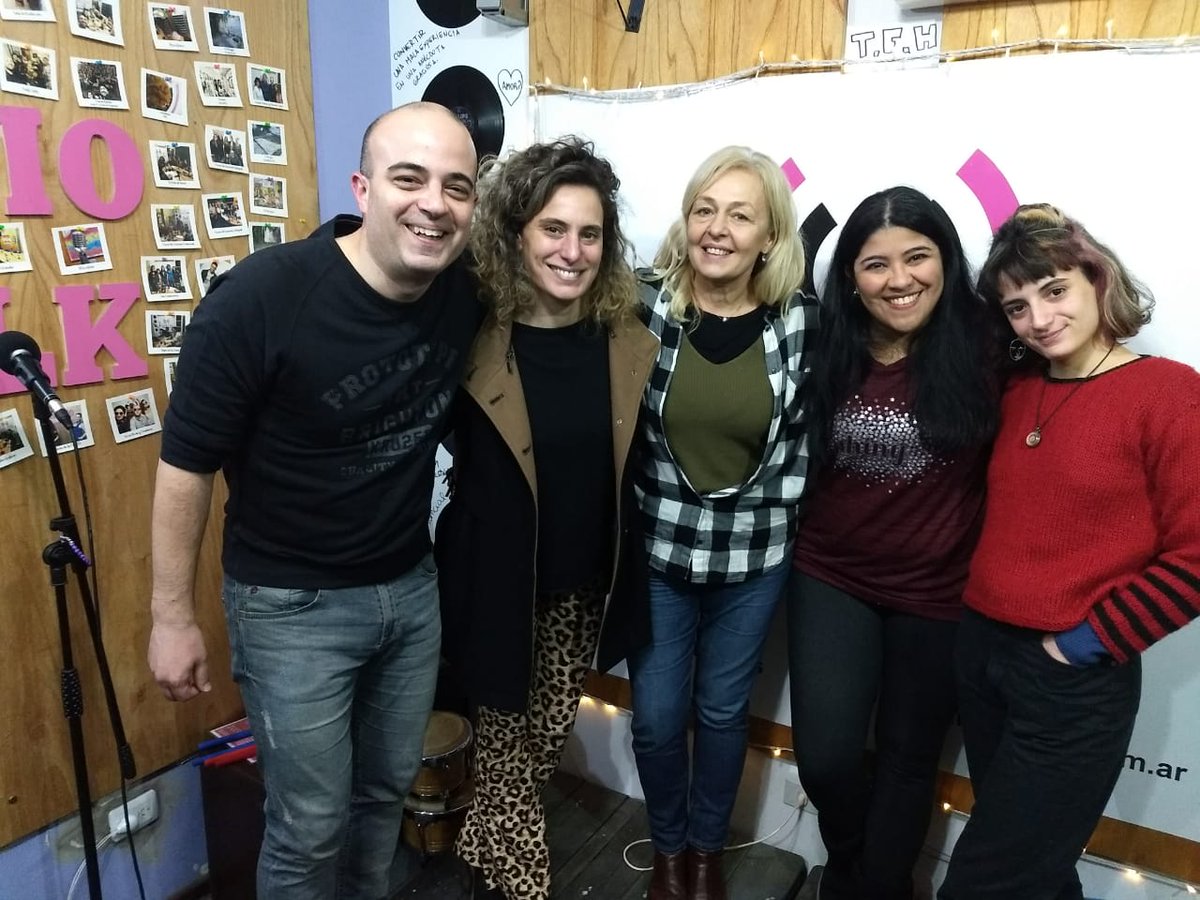 Accesoradiook's tweet photo. Una de nuestras misiones: apoyar siempre al #Teatro Independiente.
Quedan dos funciones de #SantiagoDespierta.
@lilipopovich y Victoria Raposo nos contaron por qué hay que ver esta obra los viernes a las 21 en @TeatroBorder https://t.co/mcuWQ72mlQ