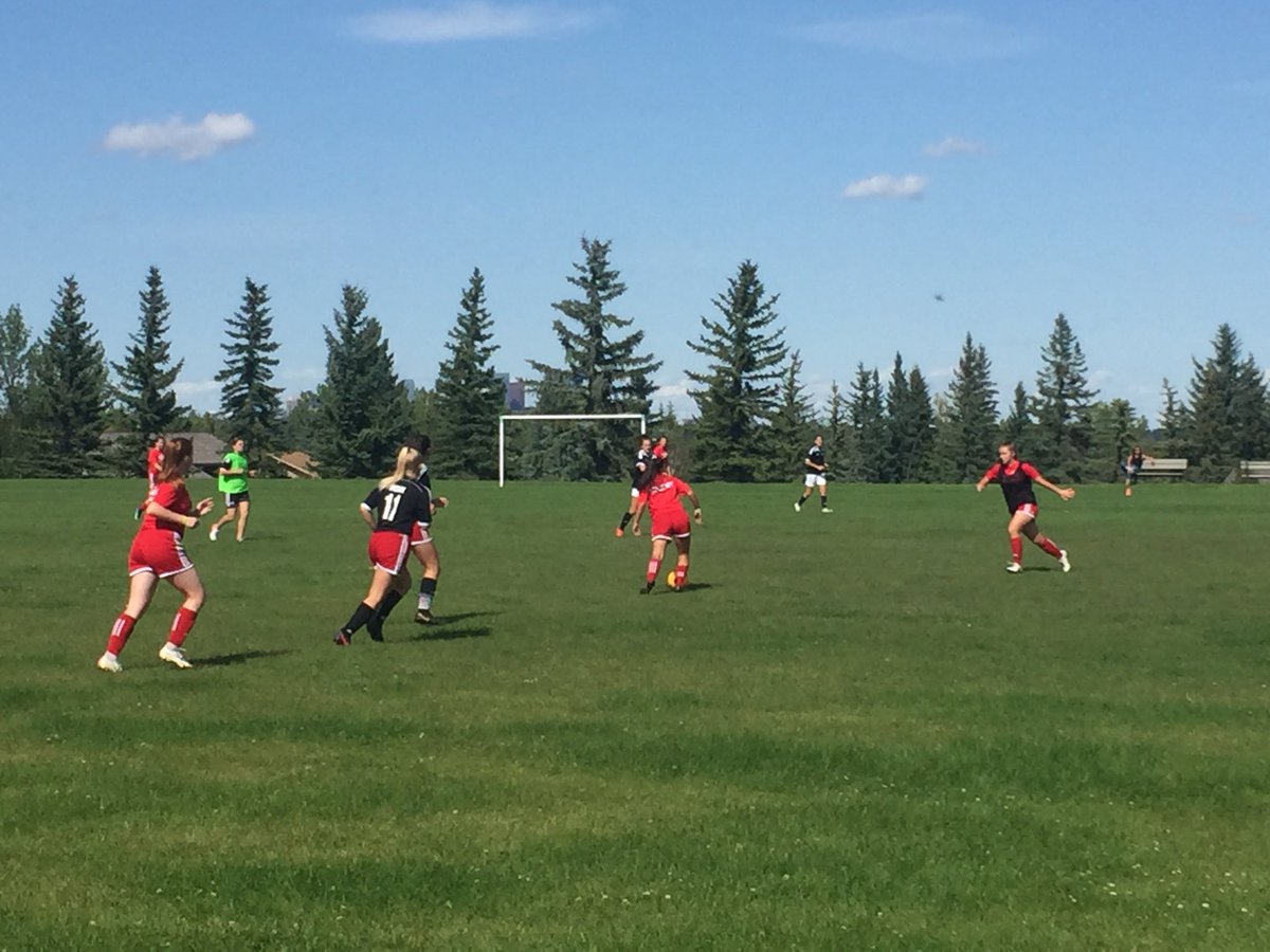G04Premiers's tweet photo. Provincial Prep scrimmage game vs ⁦@SWUPremiers03⁩ #swuproud #GoPremiers04 https://t.co/aqIxI3sHTn