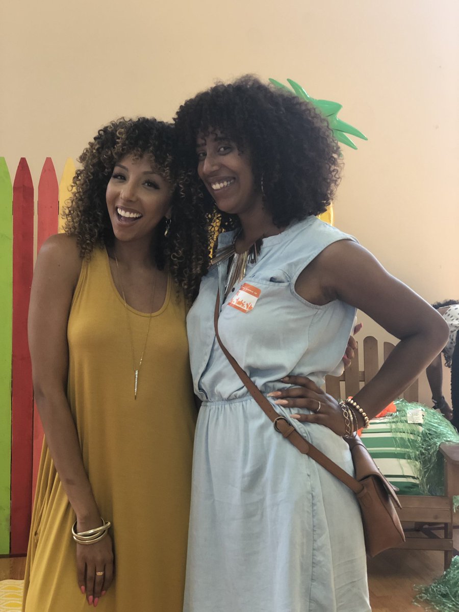 OneCurlAtATime's tweet photo. The 🐐!!! @MzBiancaRenee you are truly amazing!!! #Curlfriends #Curls #Curly https://t.co/SoW3jVFIGZ