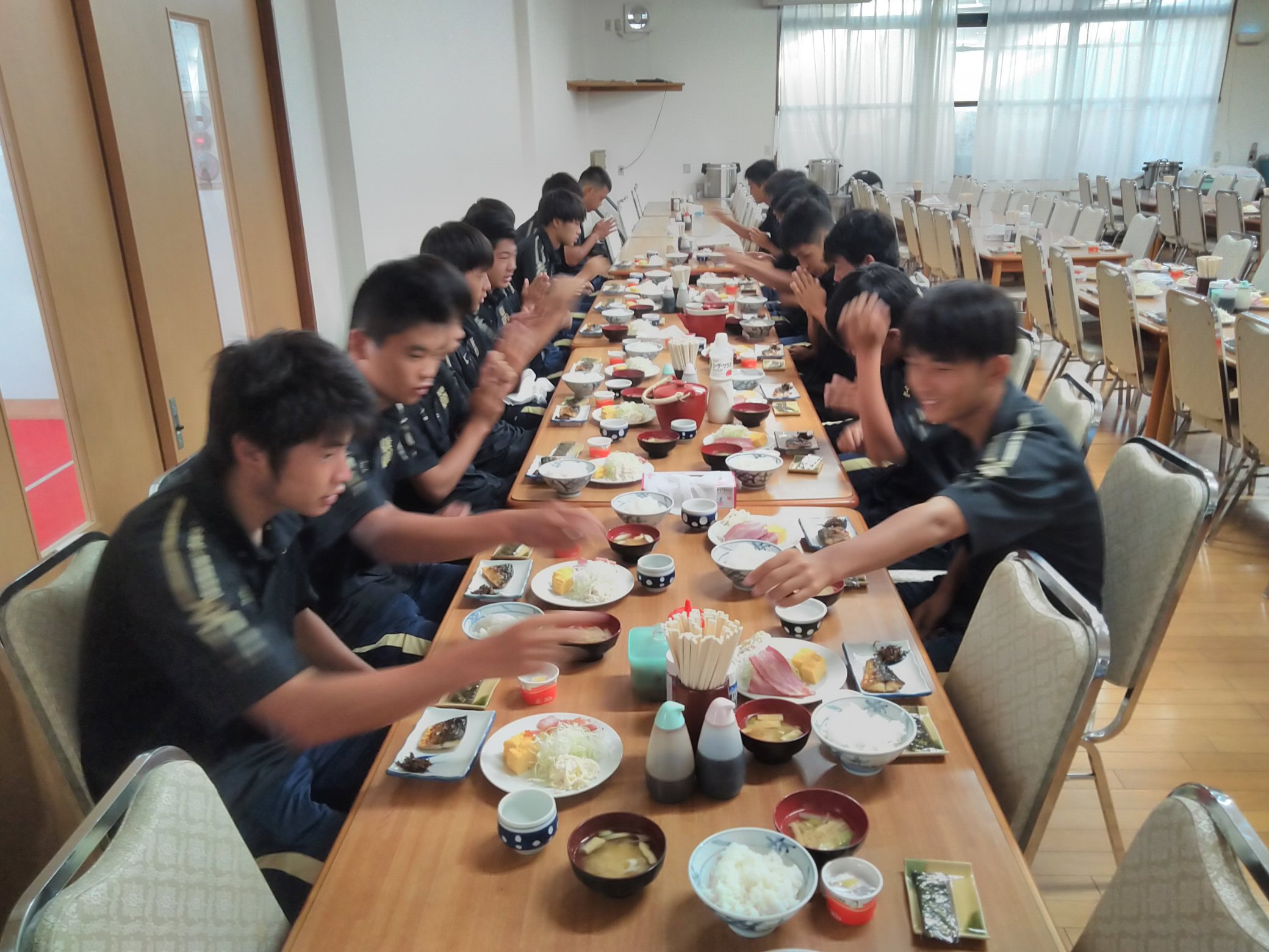 Twitter 上的 神戸弘陵学園高校サッカー部 公式 年生チーム オーシャンカップ U 17 19 In茨城県神栖市 昨日 茨城県神栖市に移動し 本日よりオーシャンカップに出場致します 神戸弘陵 オーシャンカップ ミズノフットボール グンゼ株式会社 Bodywild