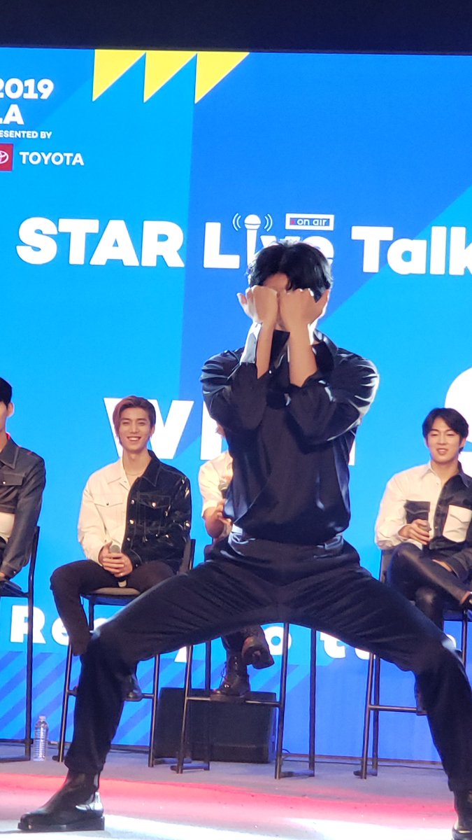 moshihosh's tweet photo. Jaeyoon at the Kcon Stage being such a Tease~~~
#KCON2019LA #kcon #KCONLA #kconstage
@SF9official @SF9_FANCLUB https://t.co/7svolefDsX