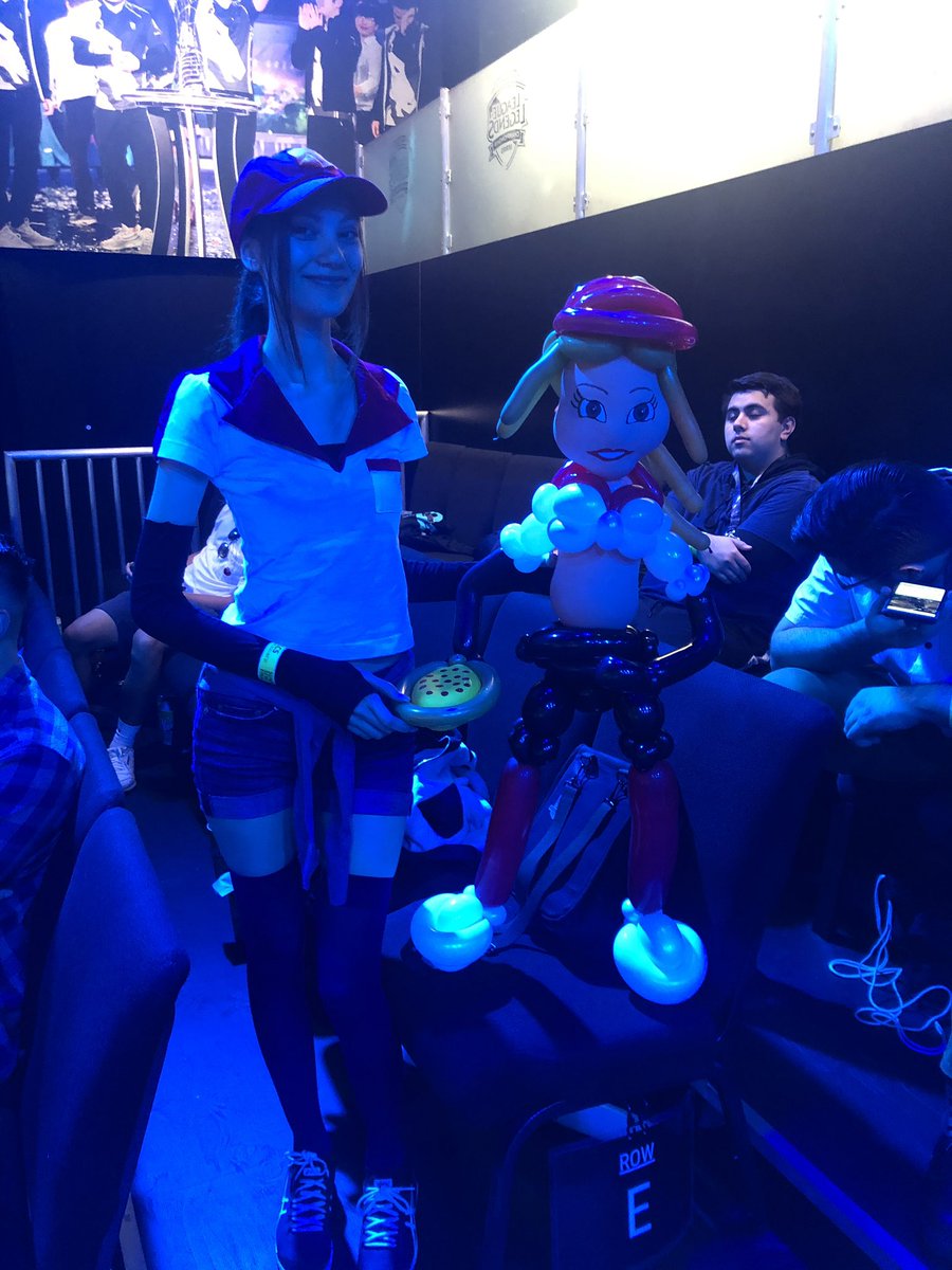 starkeye_psu's tweet photo. @Sneaky play Sivir please! #LCS #LeagueOfLegends https://t.co/9LsiM8tO3X