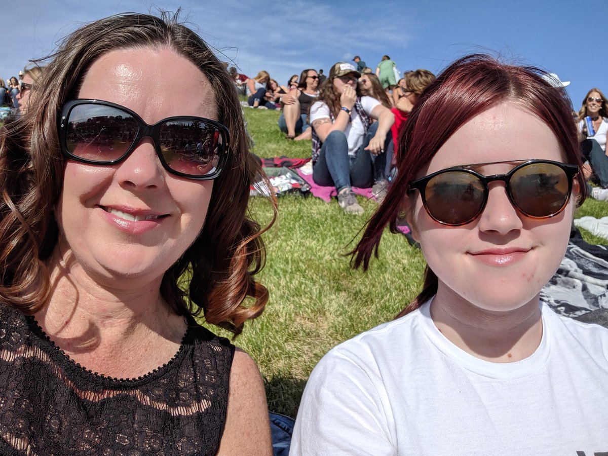pearson4some's tweet photo. Finally #countrythunderAB is here! I have been waiting so long to see @jakeowen perform. https://t.co/7jCIjhH0vX