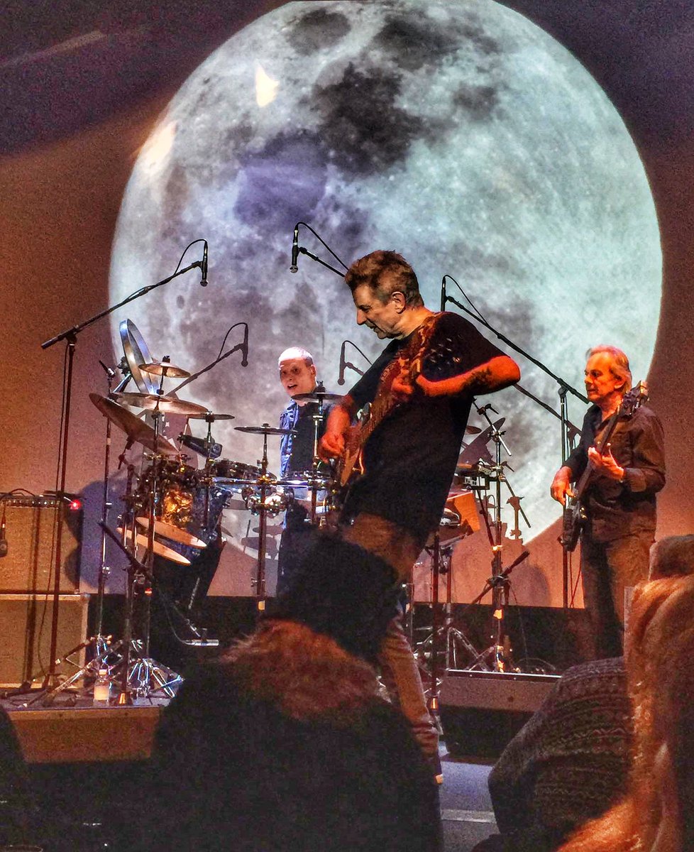 OfficialBrandX's tweet photo. Howling at the Moon!
We are back at the Sellersville Theater October 13th with special guests! GET YOUR TICKETS NOW!
https://t.co/0AfN0E5k6a https://t.co/AsmmQhRJMp