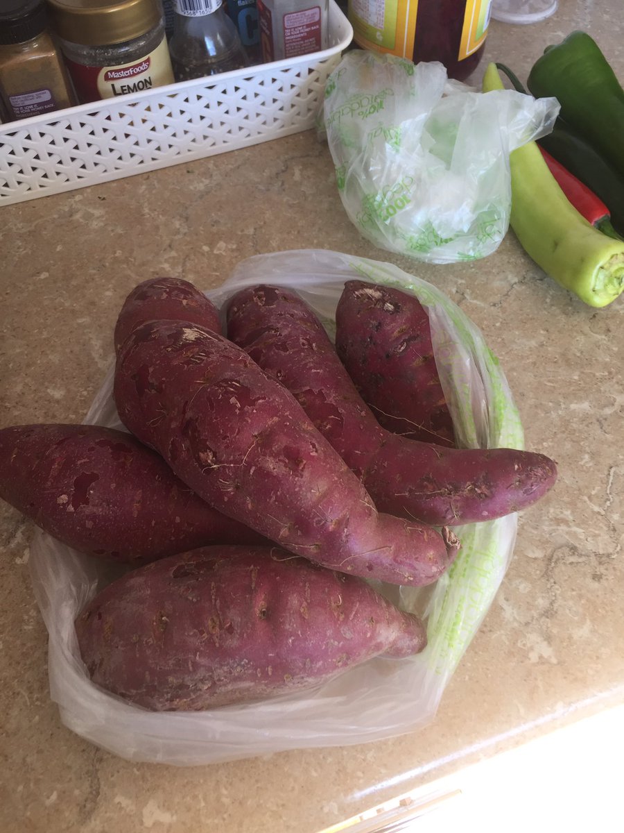 TMACC77's tweet photo. #Purple_Sweet_Potatoes #Health_Is_Everythang 🎯💯 https://t.co/GsUrtTWfoK