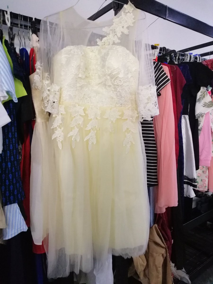 xiusoor's tweet photo. Mga sizt! Bilang white kaming na sa UB, mag wedding dress na me ha! Para tuloy na natin sa kasalang bayan sa madalimg araw 😉 #EXplOrationinManila https://t.co/BwYOj7Z8q7