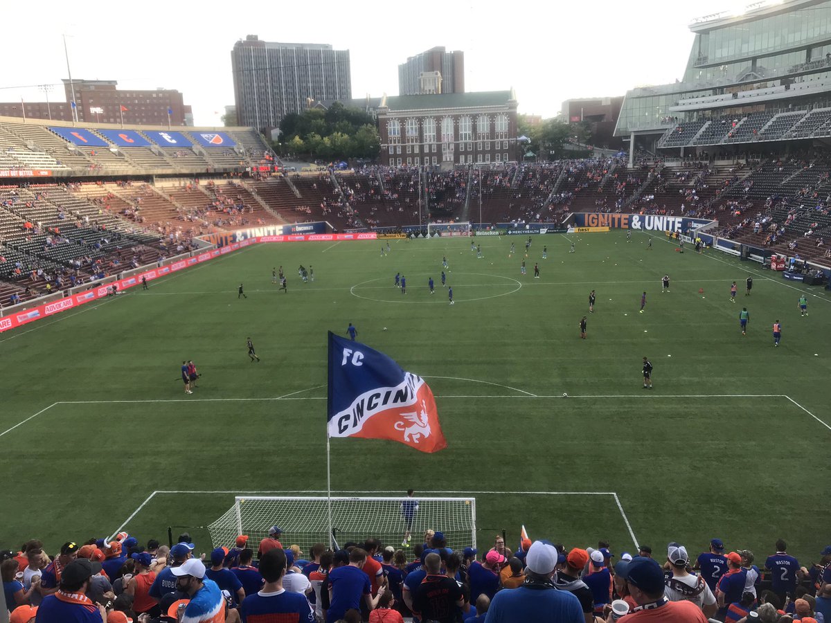 GaryTheLionFCC's tweet photo. Name a better view, Iβll wait.
π§‘π #FCCincy #HouseGary https://t.co/usF7KDwADz