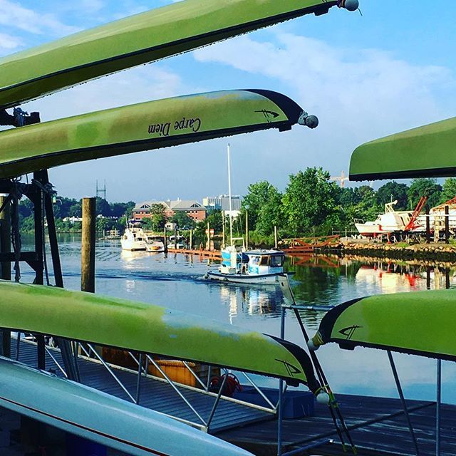 There's nothing quite like a Connecticut summer! Float on by our South Norwalk distillery and sample our handcrafted, premium spirits made with hemp and other uniquely American ingredients.
.⠀⠀
.⠀⠀
.⠀⠀
via @marthalee7
 ift.tt/2KEWUQy