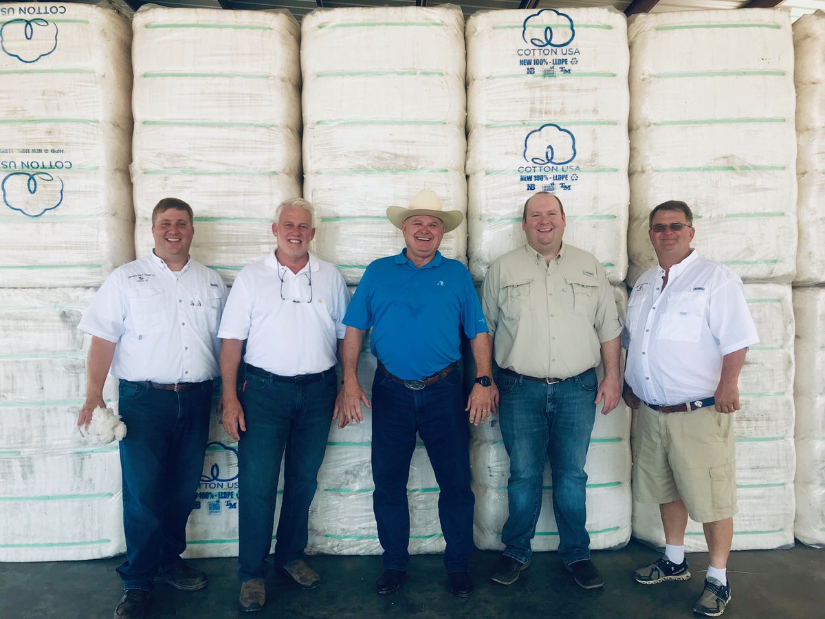 Today, Comm Rick Pate, gave the keynote address at the 3rd annual 'Field to Fork' event saluting farmers at Hopewell Community Center in Centre, AL. The event is sponsored by McCords Crossroads Homemakers Club. While in Centre Commissioner Pate visited Cherokee Gin & Cotton Co.