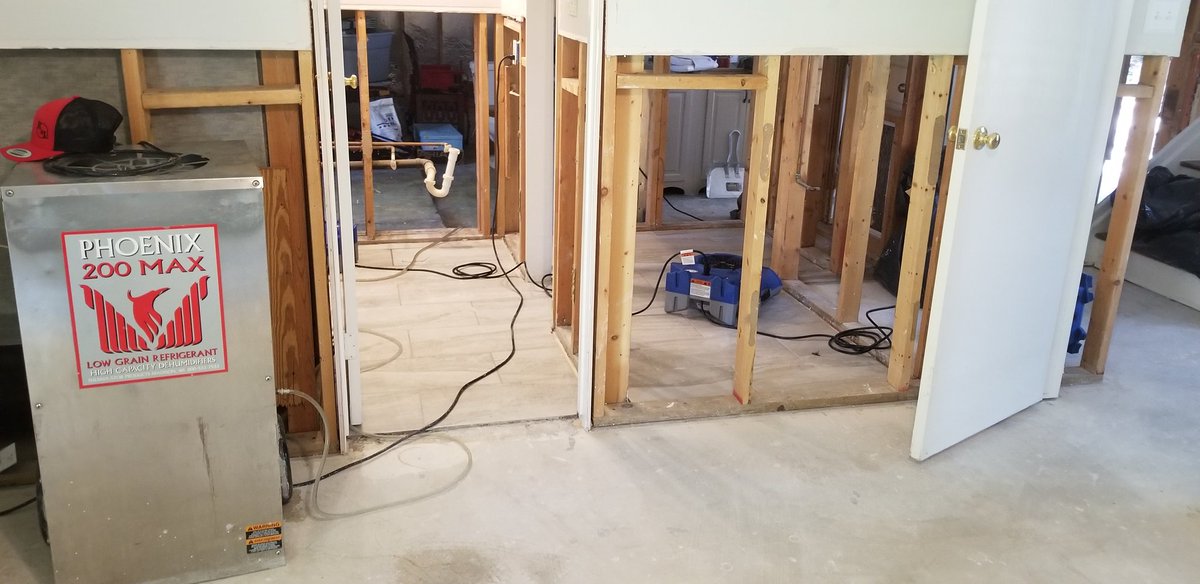 Mike Burke tweet media