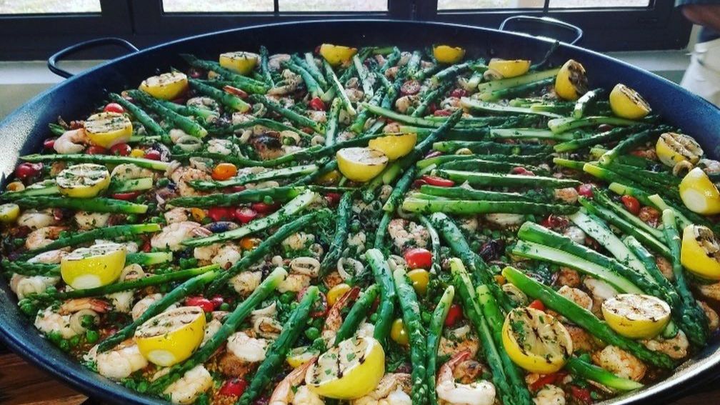 TRESTempe's tweet photo. Paella &amp; Rose at TRES Kitchen + Bar - https://t.co/PZysrtkR5r https://t.co/x3jWH8ql8x