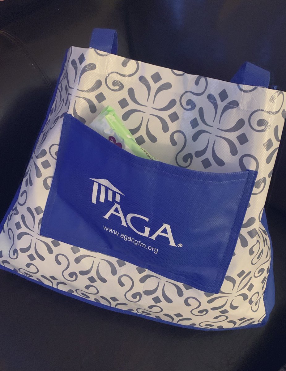 ChrisBrownGOV's tweet photo. Finally using my @AGACGFM bag from #PDT19! Great day at the beach! https://t.co/zJTGSHCPoS