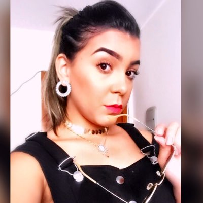 isalais1's tweet photo. #NovaFotoDoPerfil https://t.co/hYKFwY5ySp