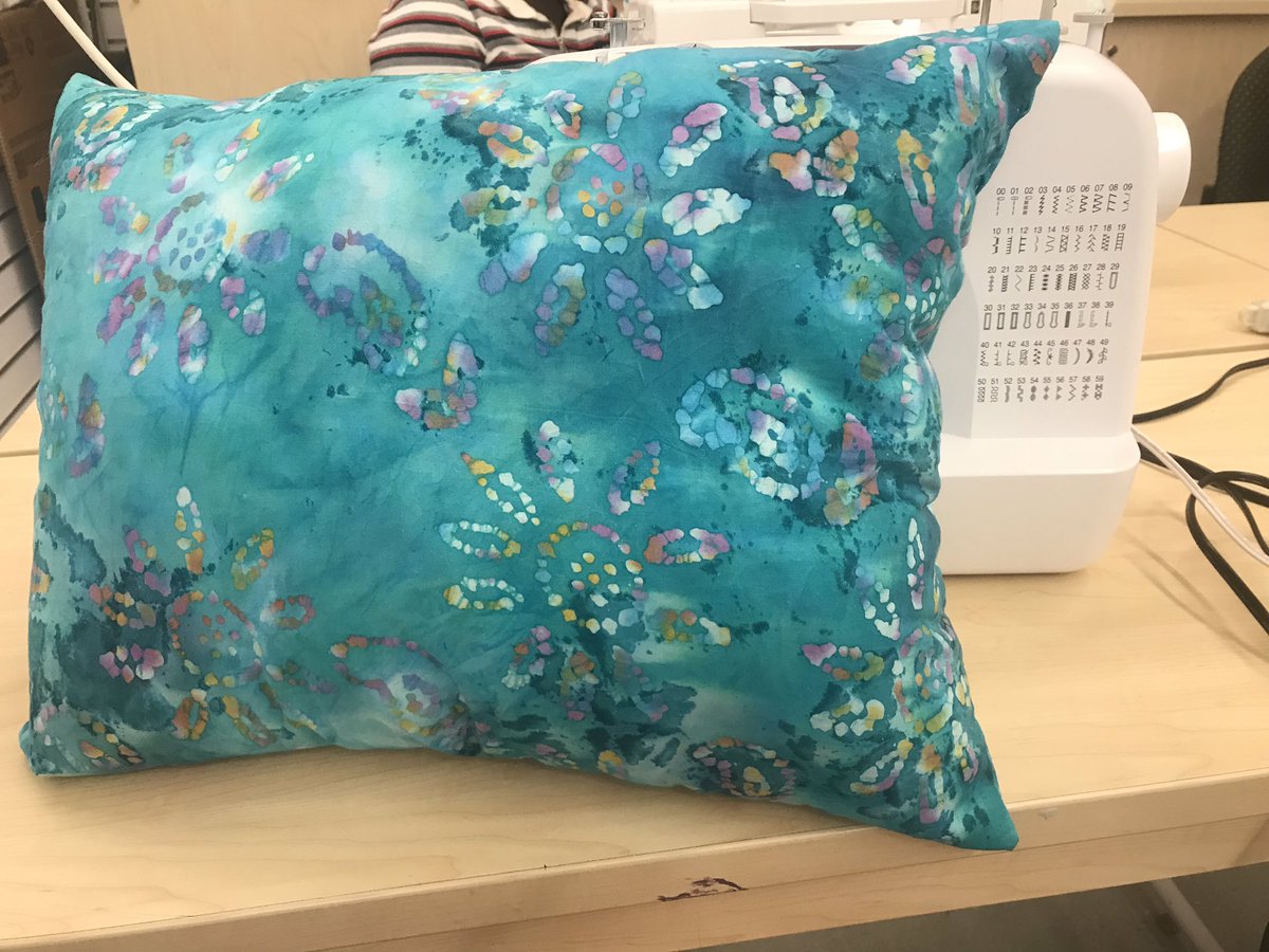 joeygstarnes's tweet image. Thanks to @DharMegan for joining me in the sewing 101 class today! Can’t wait to practice and get the machine fired up in the lab this year!! Always a new chance to learn another tool #pillowproject #myflinthill @FHInnovation