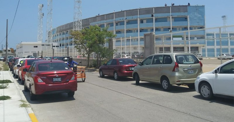 Solicitan operativo grúa alrededor del <a href="/EstadioTAM/">🏟 Estadio Tamaulipas</a> - Expreso bit.ly/2MnyvRz  #CdMadero #Tampico #Tamaulipas