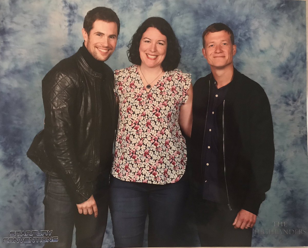 NordyJenn's tweet photo. Iforgot2Tweet! @starfuryevents #highlanders4 Fun weekend! Stand out moment: David is always lovely. Such a gentleman. He thanked me 4 working the photo queue. When I was checking tickets he stepped aside so a guest in a wheelchair could go through theπͺ before him. β€οΈ #Outlander https://t.co/hBWKtKDsKx