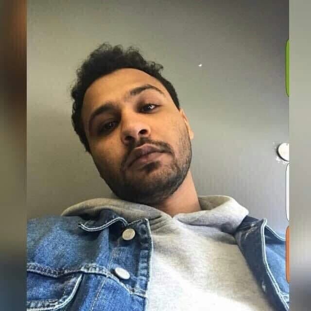 akidnamedmatar's tweet photo. حبيبي💙 لك الرحمه والمغفره
Wish you were here to celebrate Sudan’s step towards freedom,peace and equality💙💙 #mattar #BlueforSudan #Mattarblue 
@MattarBlue https://t.co/aVf1GjbCAL