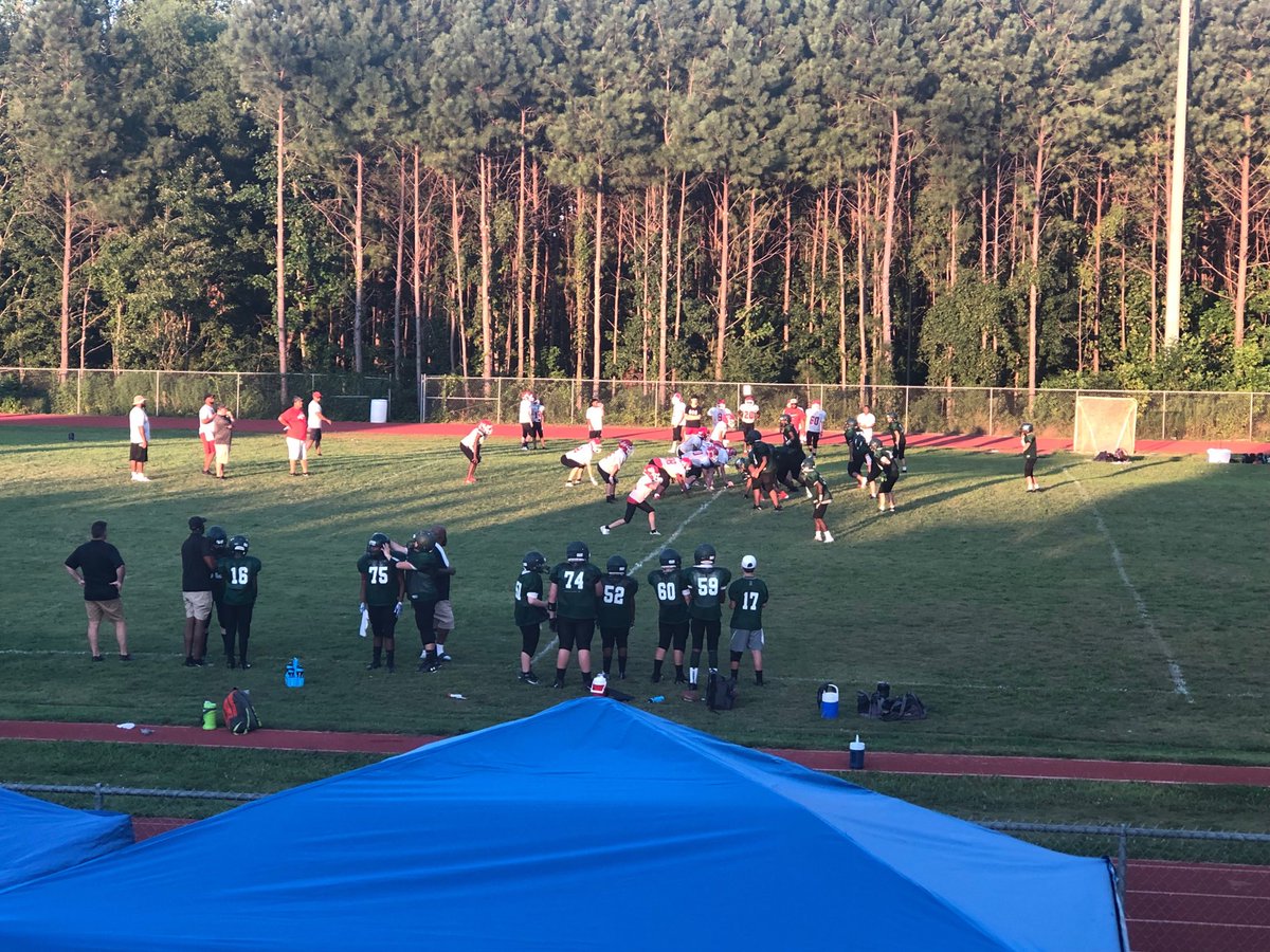 Watching ⁦<a href="/pegillihan/">Paul Gillihan</a>⁩ kids playing on a Saturday night!😀😀😀