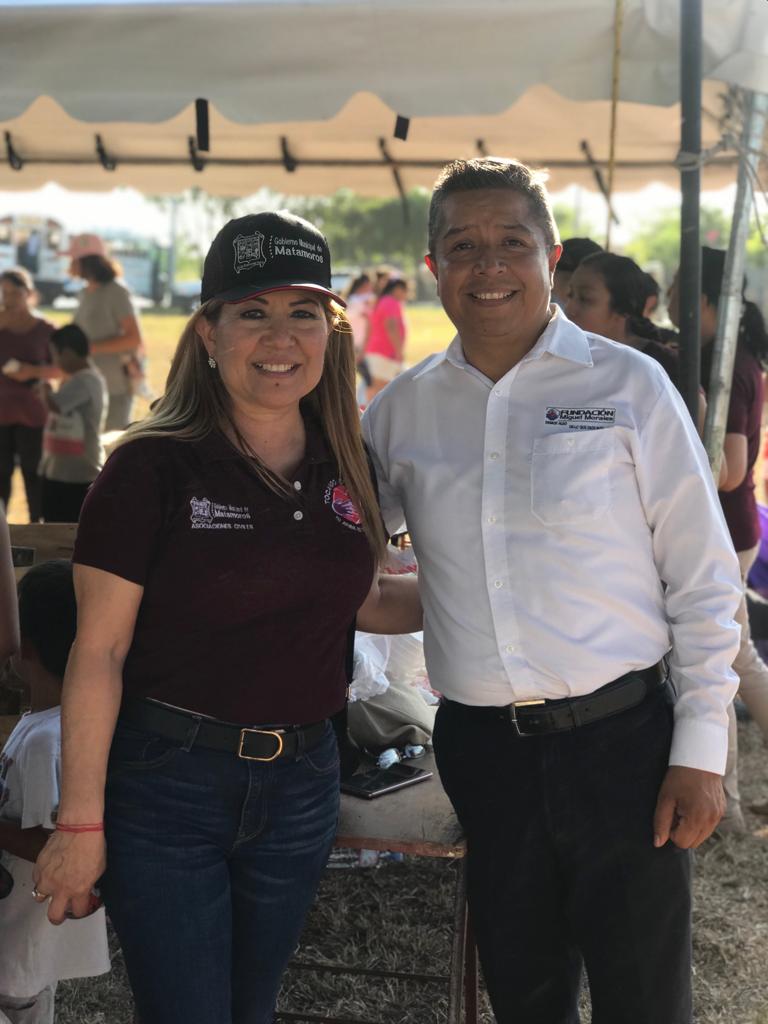 Trabajo en equipo, es importante sumar esfuerzos, trabajar en conjunto para cumplir los objetivos sociales, con todas las instituciones, grupos y organizaciobes. Y que mejor que los beneficios sean para la gente qué más lo necesita.  ;)