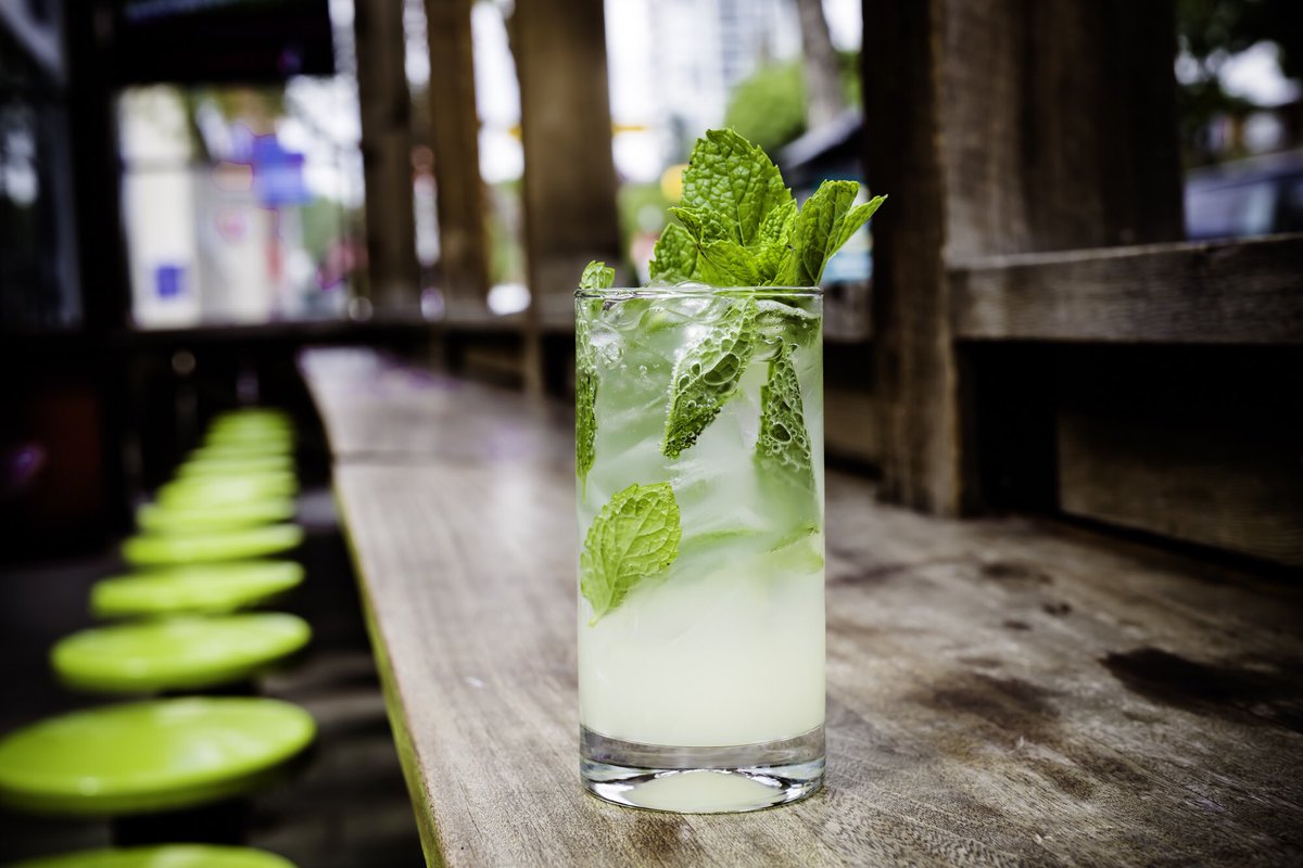 BlancoCantina's tweet photo. Have you tried our tequila coconut mojito yet? 🥥🌱

We are thrilled to participate in the 2nd annual Shake, Stir, and Strainbow: Cocktails for Calgary Pride! 🌈

This tasting event goes until Monday September 2nd, in support of @skippingstoneca

#tastethestrainbow https://t.co/qhgfiIxAC5