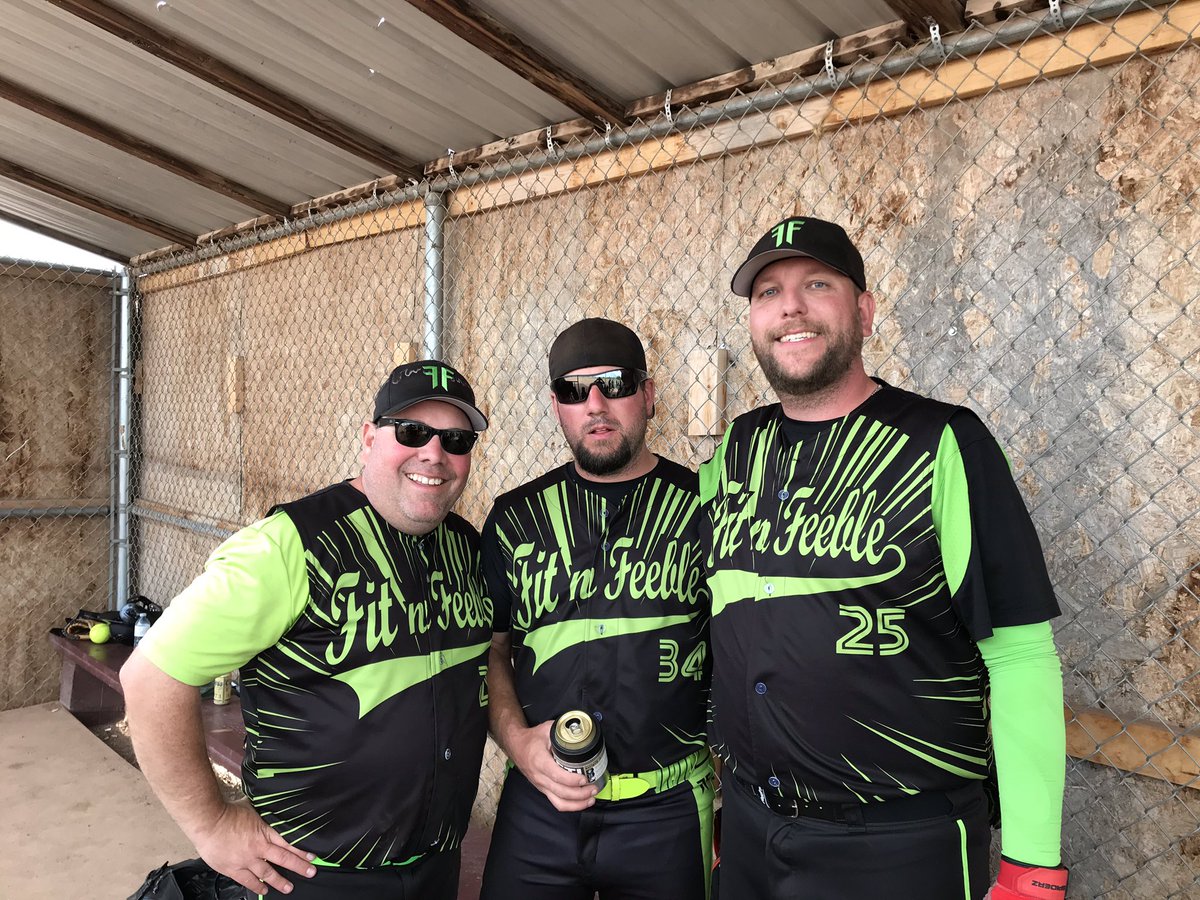 FNFSlowpitch's tweet photo. First playoff game in 20 minutes. We face #BaseHogs for the second time today #FnF Tonight’s playoff brought to you by  @redbisonbeer https://t.co/BIxIoMQ2fL