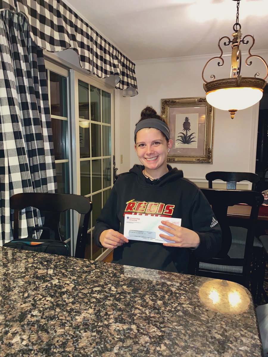 _arianakane's tweet photo. Extremely blessed to say I have received a $5,000 scholarship from @abbvie! Thank you AbbVie Possibilities Scholarship for giving me the opportunity to continue my education as I pursue law school. This was a great surprise before I leave for tennis preseason for my senior year! https://t.co/9nmM3r64iw