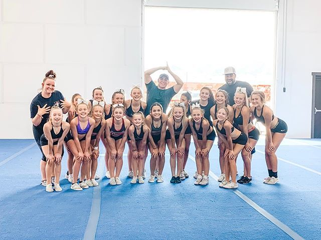 utahfusion's tweet photo. And that’s a wrap on FUSION BOMBSHELLS choreography!!! This team is ready to take on another season!!! Full of so much talent... can’t wait to see them on the floor this year!!! 💣 🐚 #fusionswag #theredandtheblack #fusionbombshells #season13 #13elieve… https://t.co/2iKk4YlkmH https://t.co/TmhJQhoIYu