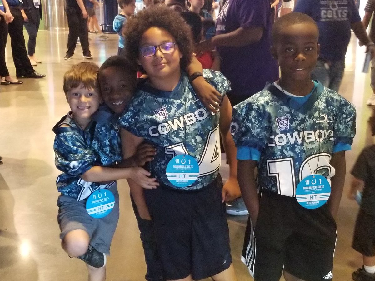timjbrownlaw's tweet photo. BD K2 Cowboys BD 3&4th Panthers enjoying Colts game after Jamboree morning. #CLEvsIND #BDCFA https://t.co/uk46aplDxe
