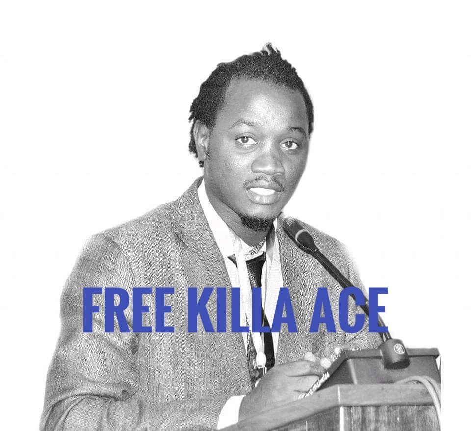 FlexDan_YT's tweet photo. II/III #Gambian Rapper/ Activist Ali "Killa Ace" currently has a case with Police him &amp; others detained at Anti Crime Unit in Bijilo, charged with willful damage
• Arrived at Anti Crime Unit in Bijilo and moved to Talingding Police station around 5pm #FreeKillaAce @killaace1 https://t.co/nJapmDPgmn